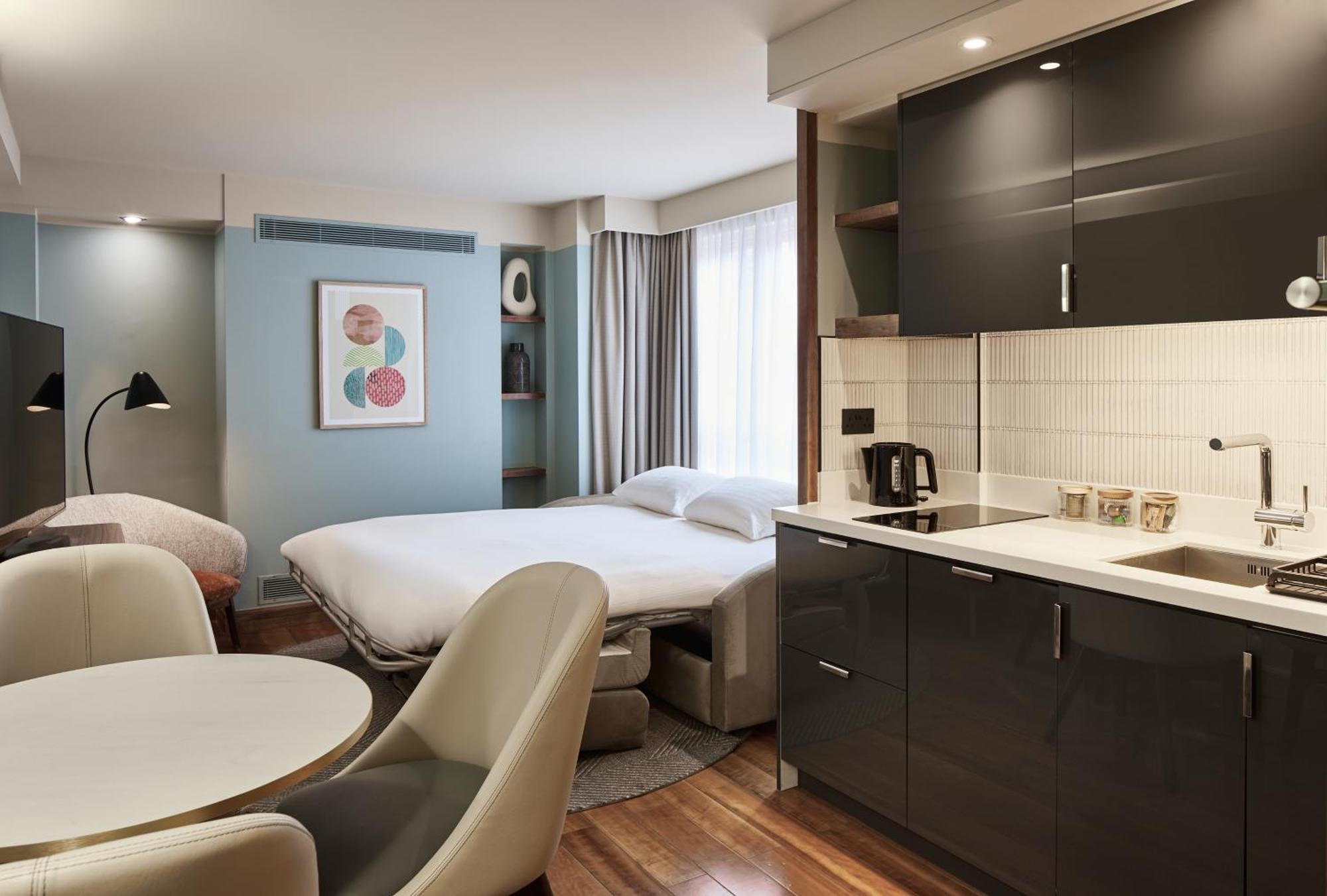 Master Farringdon Apartment London Room photo