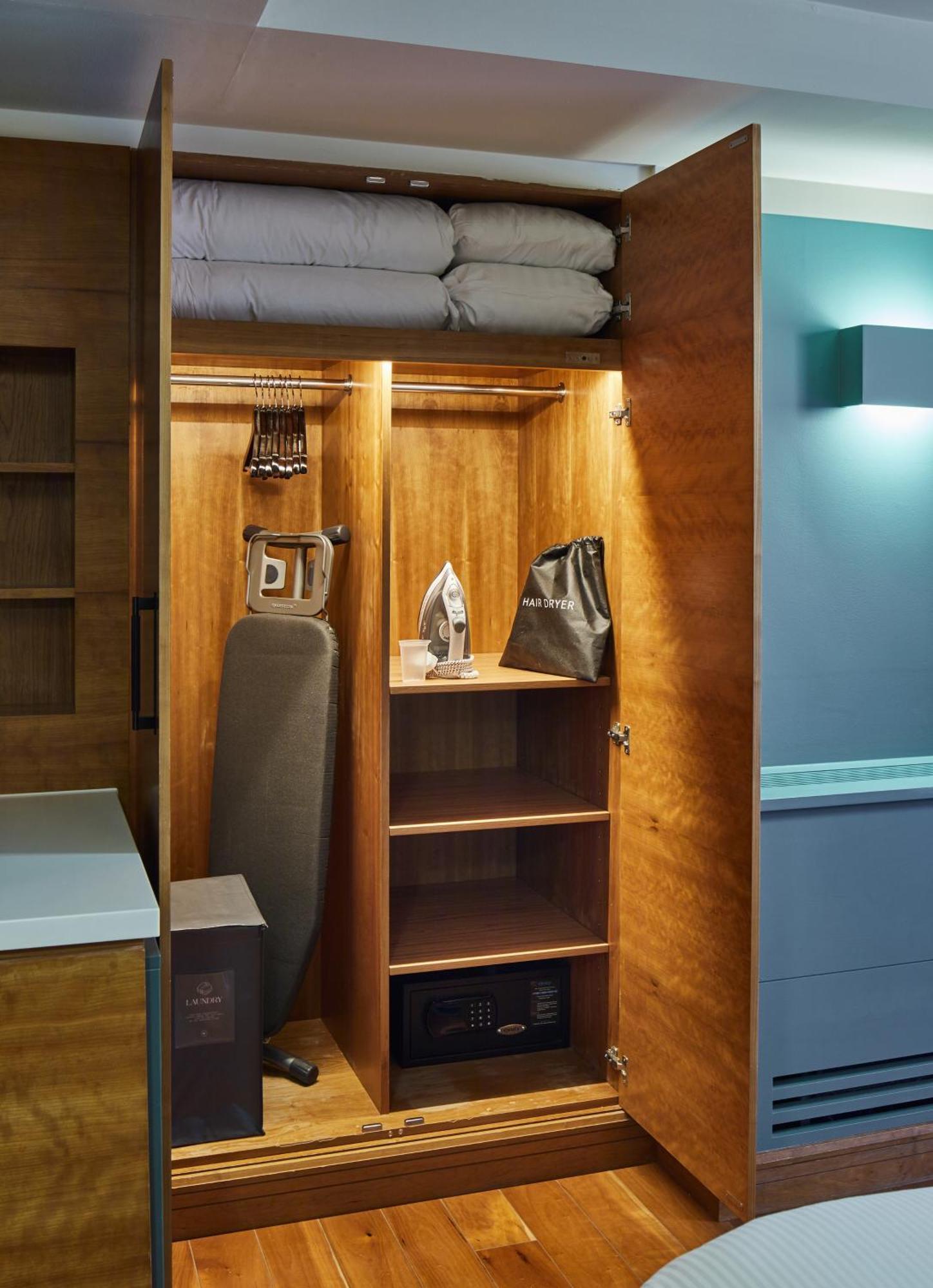 Master Farringdon Apartment London Exterior photo